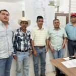 Comisariado de La Palma sostiene reunión de trabajo con el Presidente Municipal