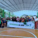 Mauricio Andrade inaugura cancha deportiva en la delegación de Agua Buena