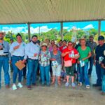 Ayuntamiento entrega kits contra el gusano barrenador en comunidades de Tamasopo